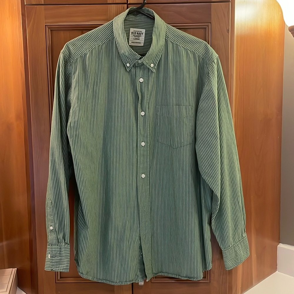 Men’s Old Navy Cotton Comfy Casual Button Down Size Large